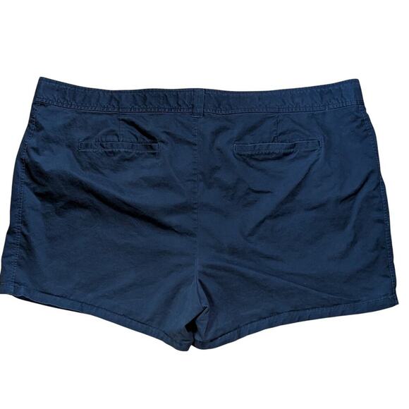 Old Navy Women's Plus Stretch Navy Blue Shorts Flat Front Pockets Plus Size 28 - Picture 2 of 9
